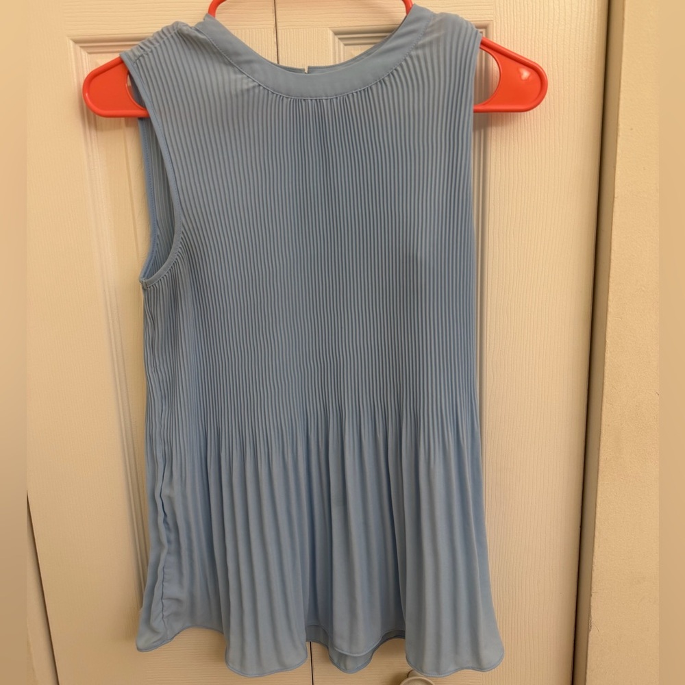 🔴Adrianna Papell Light Blue Pleated Sleeveless Tank